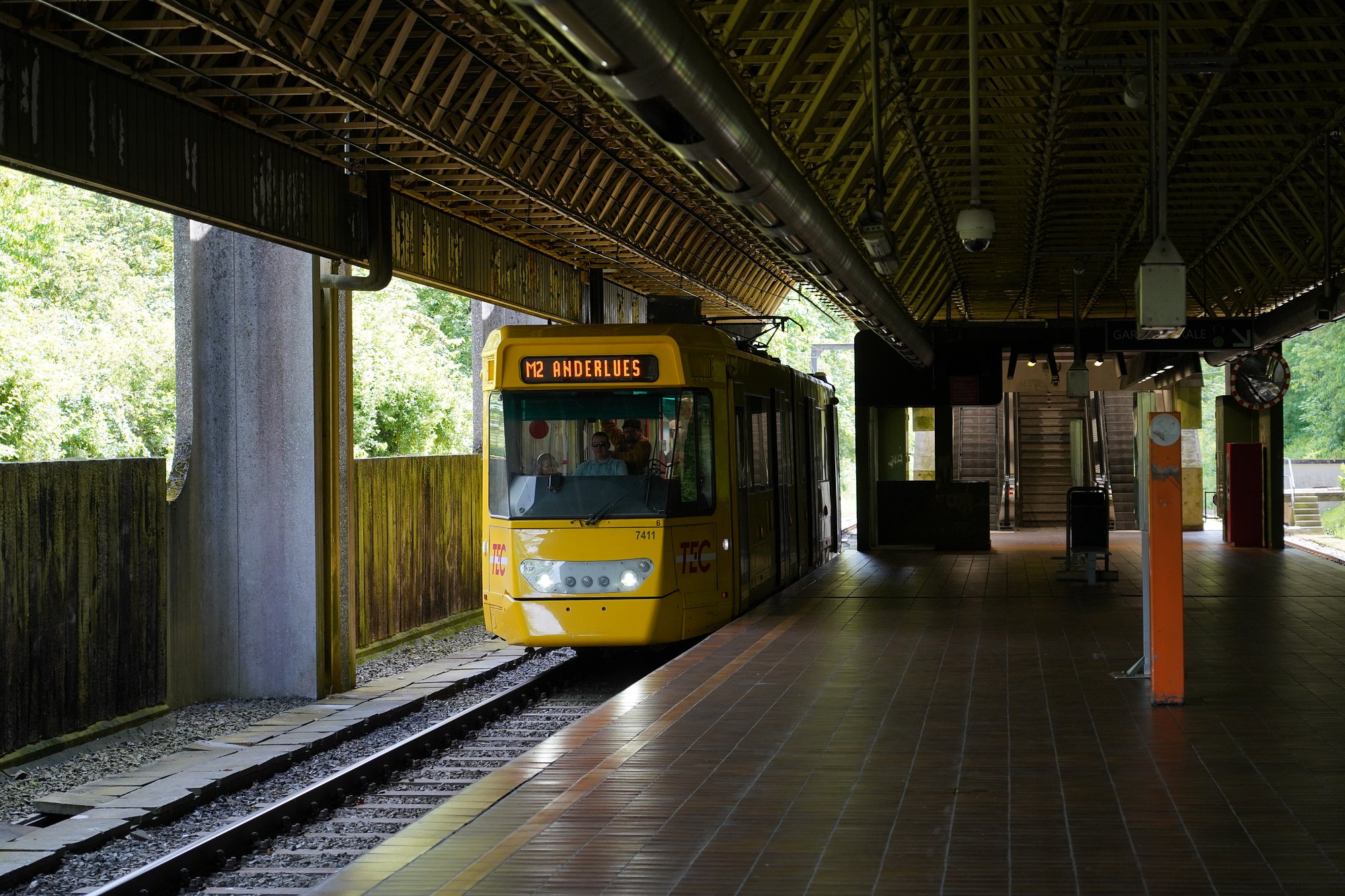 Métro léger de Charleroi, Station Leernes